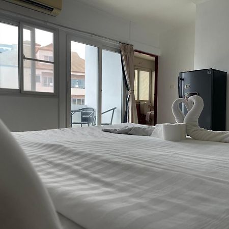 芭達亞 玛丽伊之家及餐厅旅舍 外观 照片